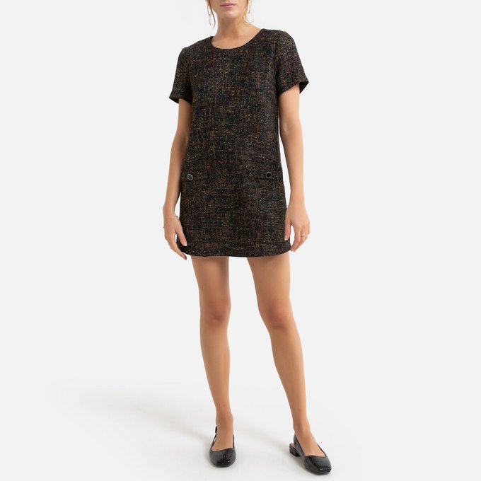 crew neck shift dress