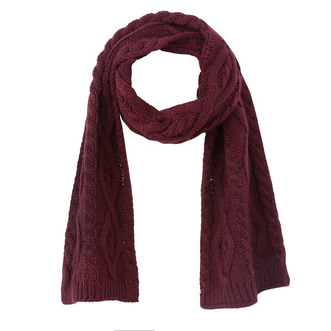 maroon knit scarf