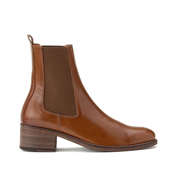 Leather pointed chelsea boots with low 
