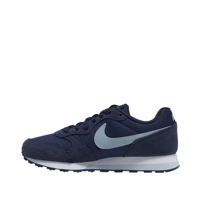 nike pe trainers