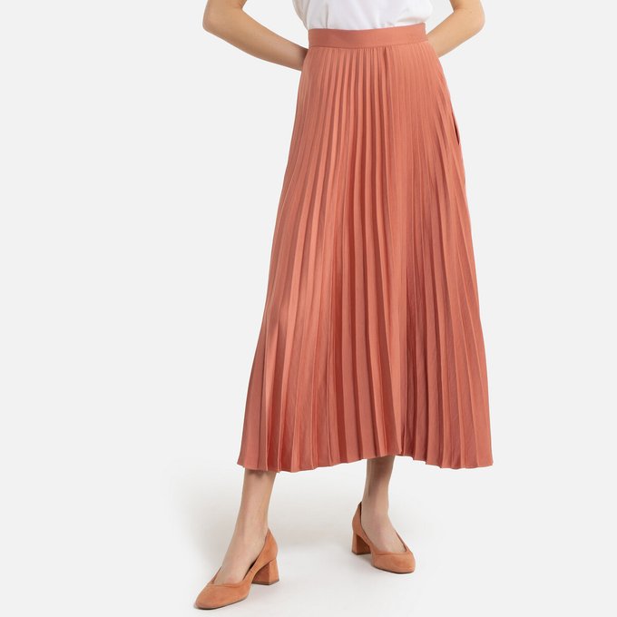 long pleated skirt