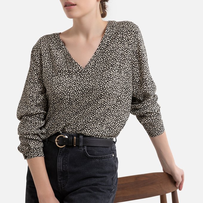 Blusa estampada com decote em V