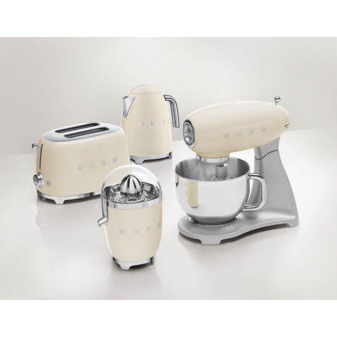 Presse agrume électrique cjf01creu crème Smeg | La Redoute Smeg Presse Agrumes CJF01CREU, 70 W, crème: