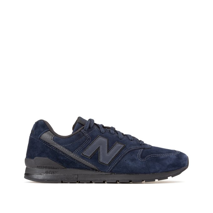 new balance bleu marine et blanc