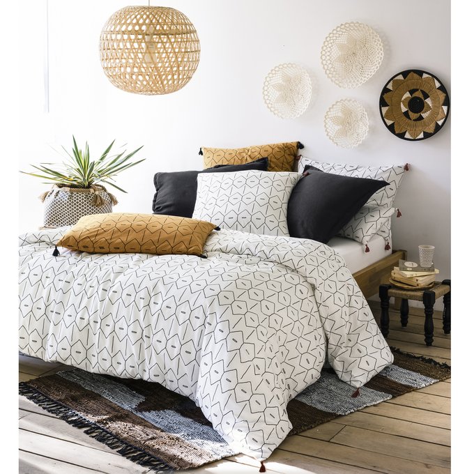 Mirni Printed Washed Cotton Duvet Cover With Tassels White Black