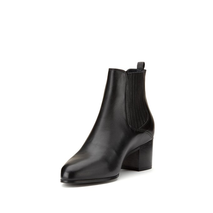 boots debina jonak