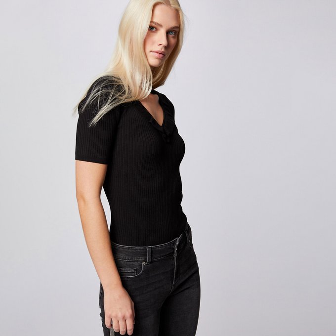 short sleeve v neck jumper