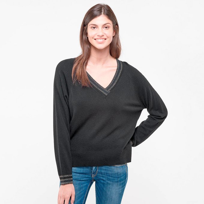 Fine knit v neck jumpersweater with metallic detail black Fine knit v neck jumpersweater with metallic detail black