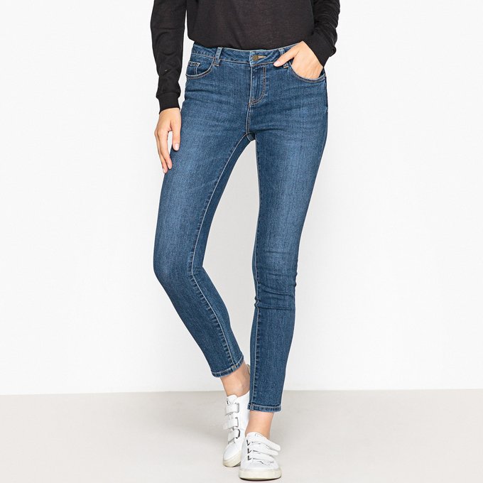 light denim skinny jeans