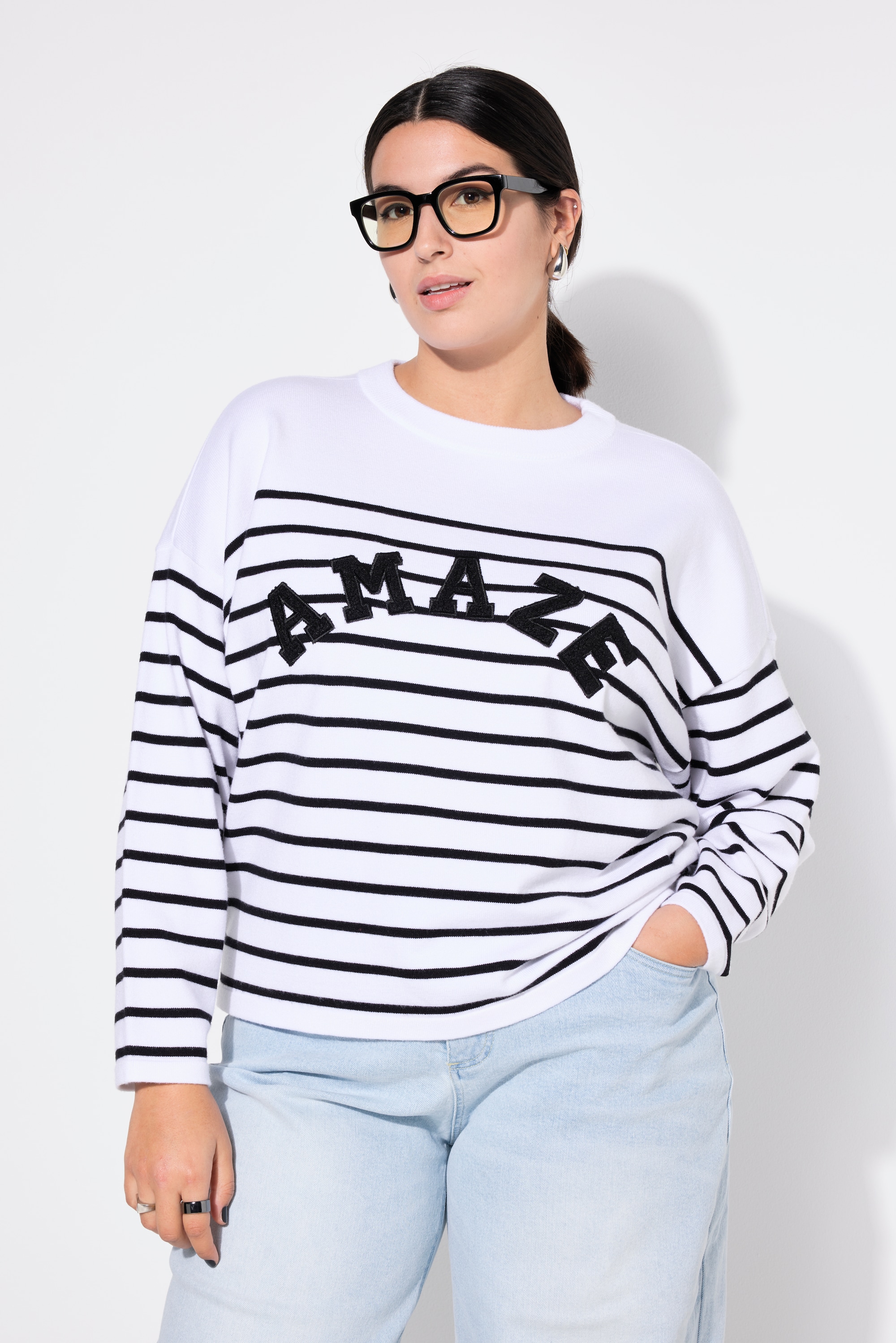 Pull, oversized, STUDIO UNTOLD