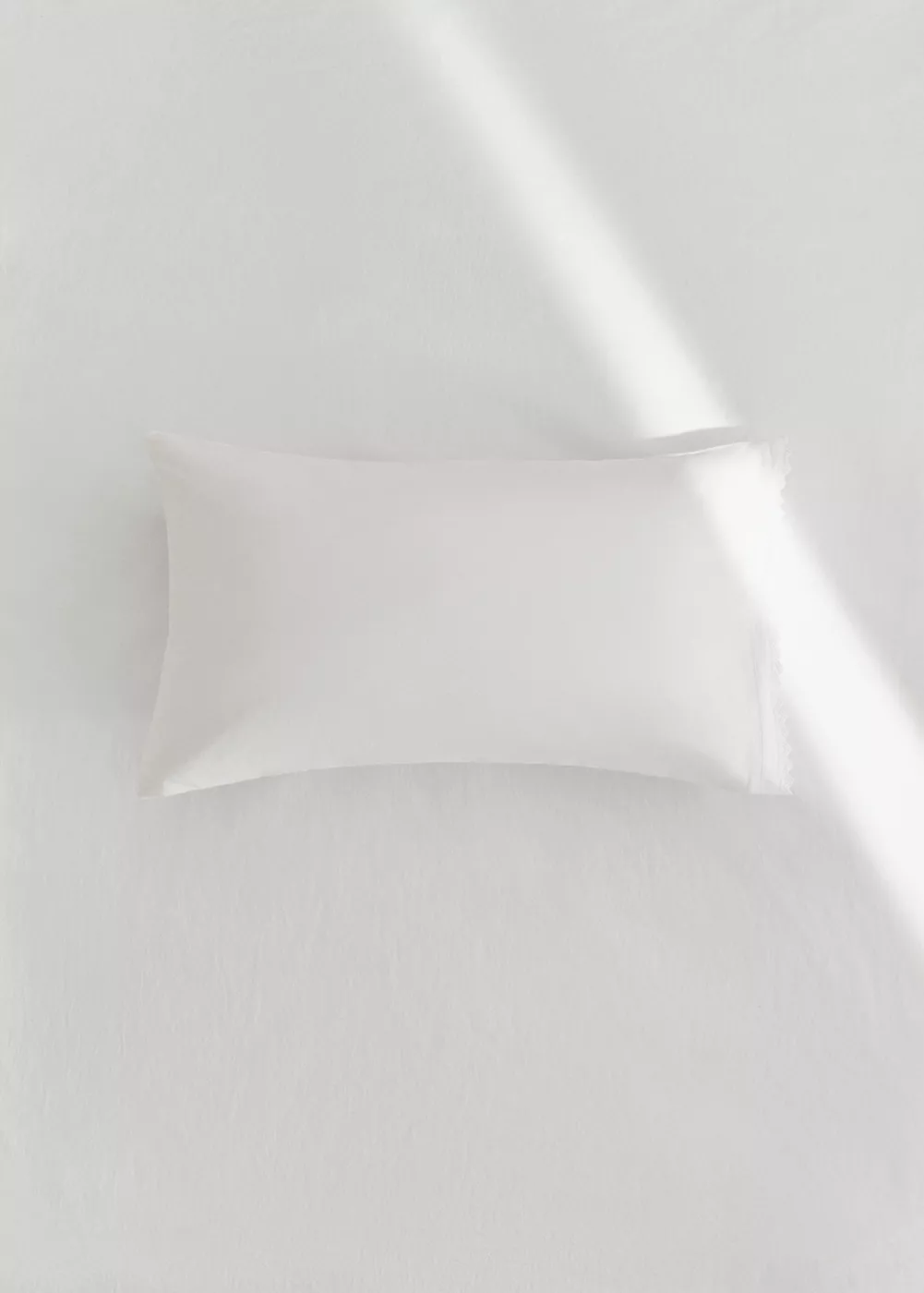 Taie d’oreiller berceau percale garment-washed 30 x 50 cm, MANGO HOME