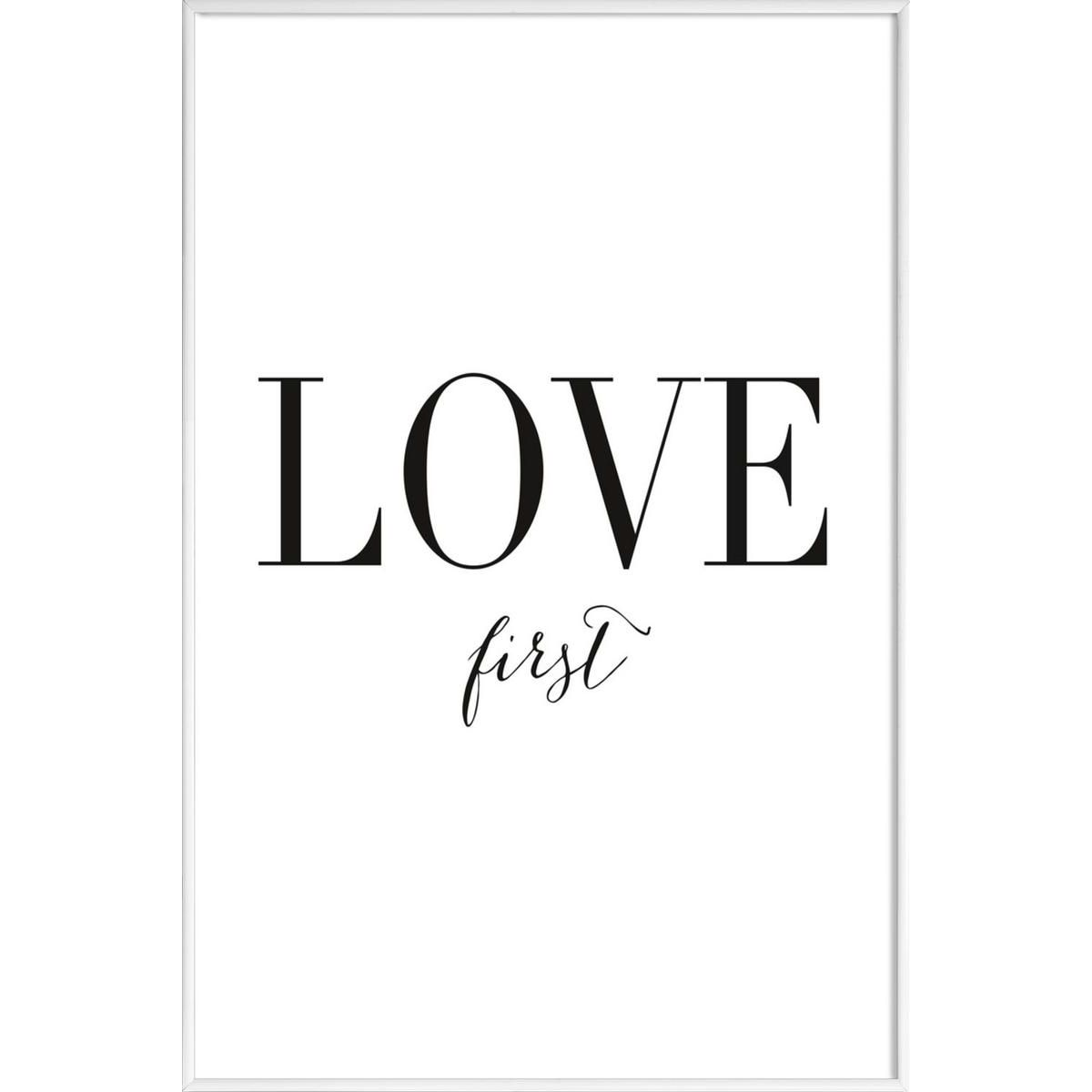 Love first affiche dans cadre standard citations d amour Juniqe