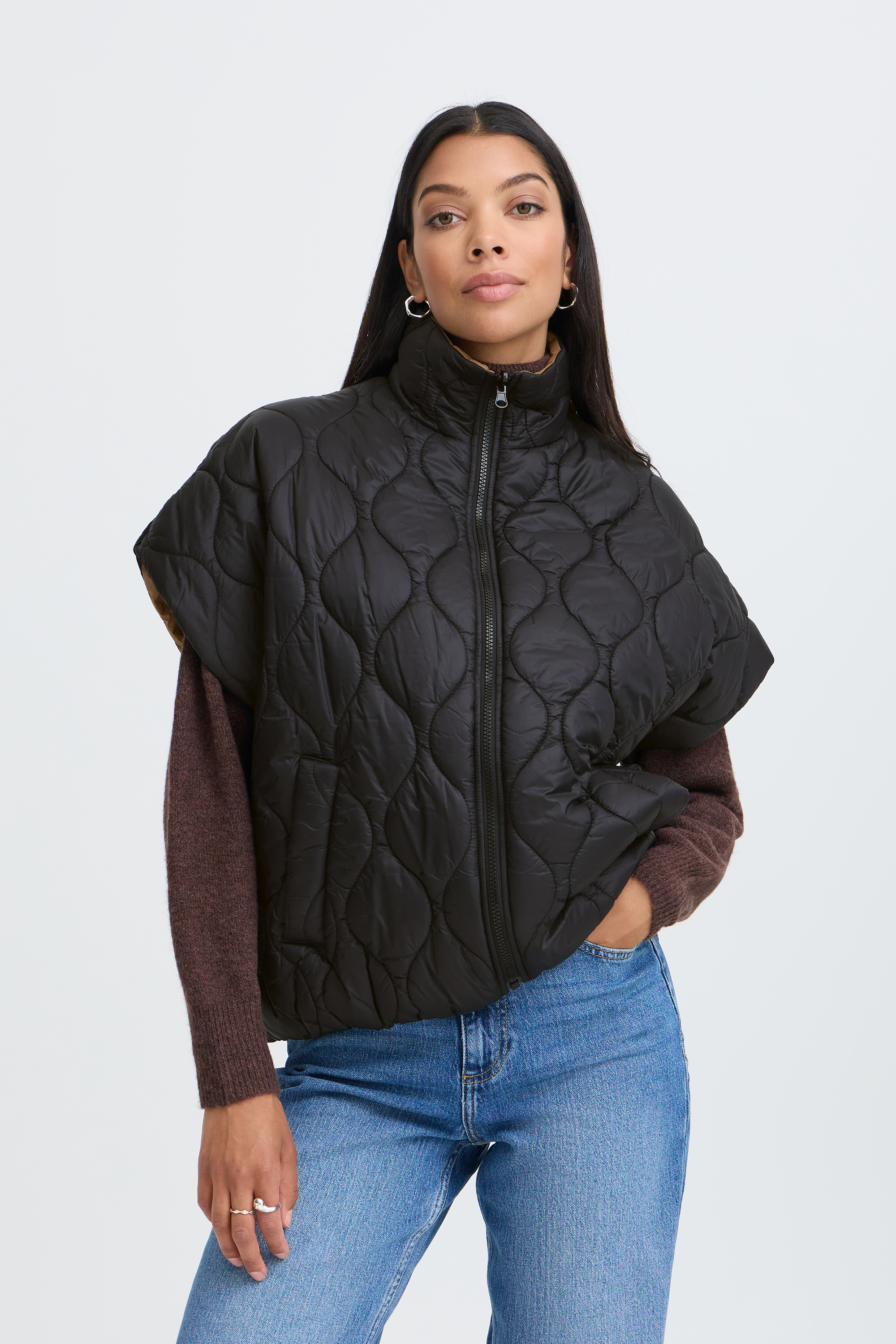 Gilet d'extérieur, B.YOUNG