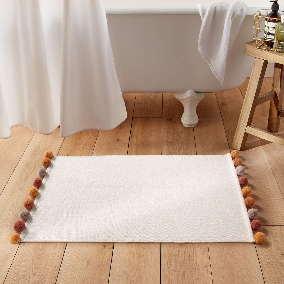 Pompons Woven Cotton Bath Mat