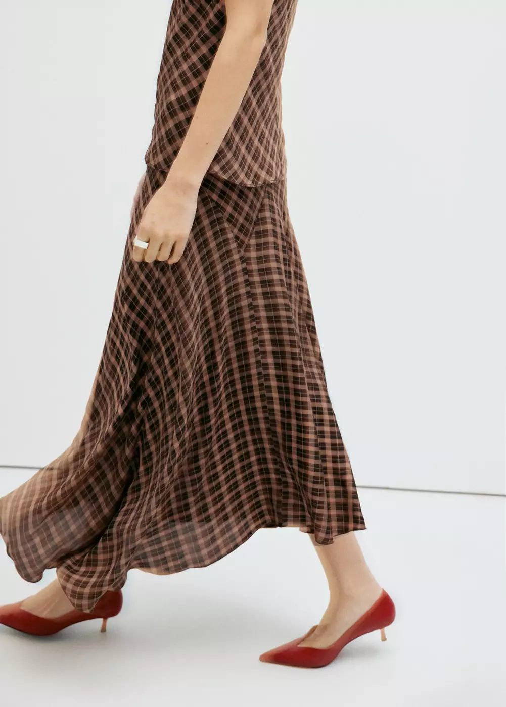 Jupe asymétrique carreaux, MANGO