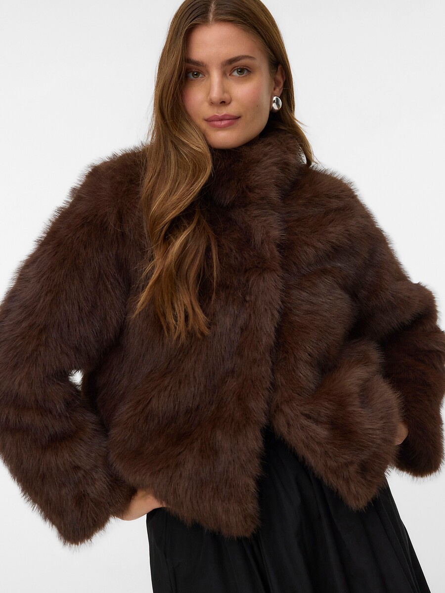 Korte jas van donzig, langharig materiaal, VERO MODA