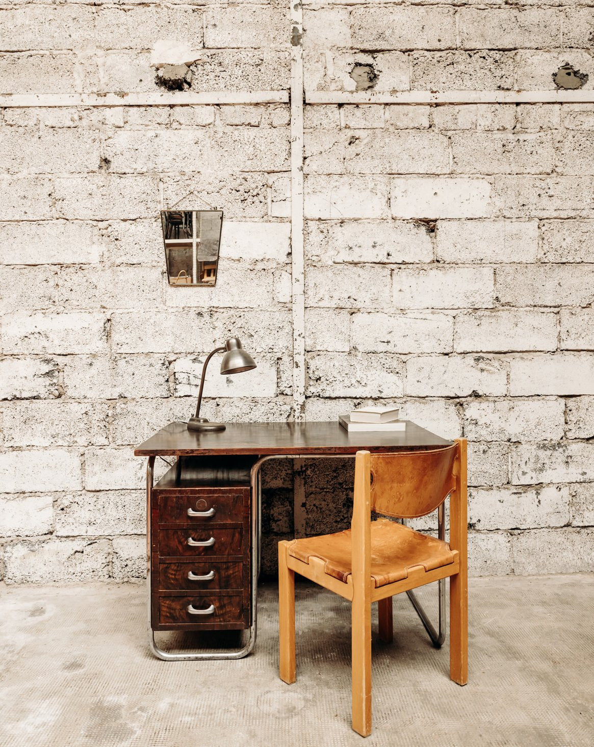 Bureau Bauhaus Yvan N°132 - Bon état, DEBONGOUT