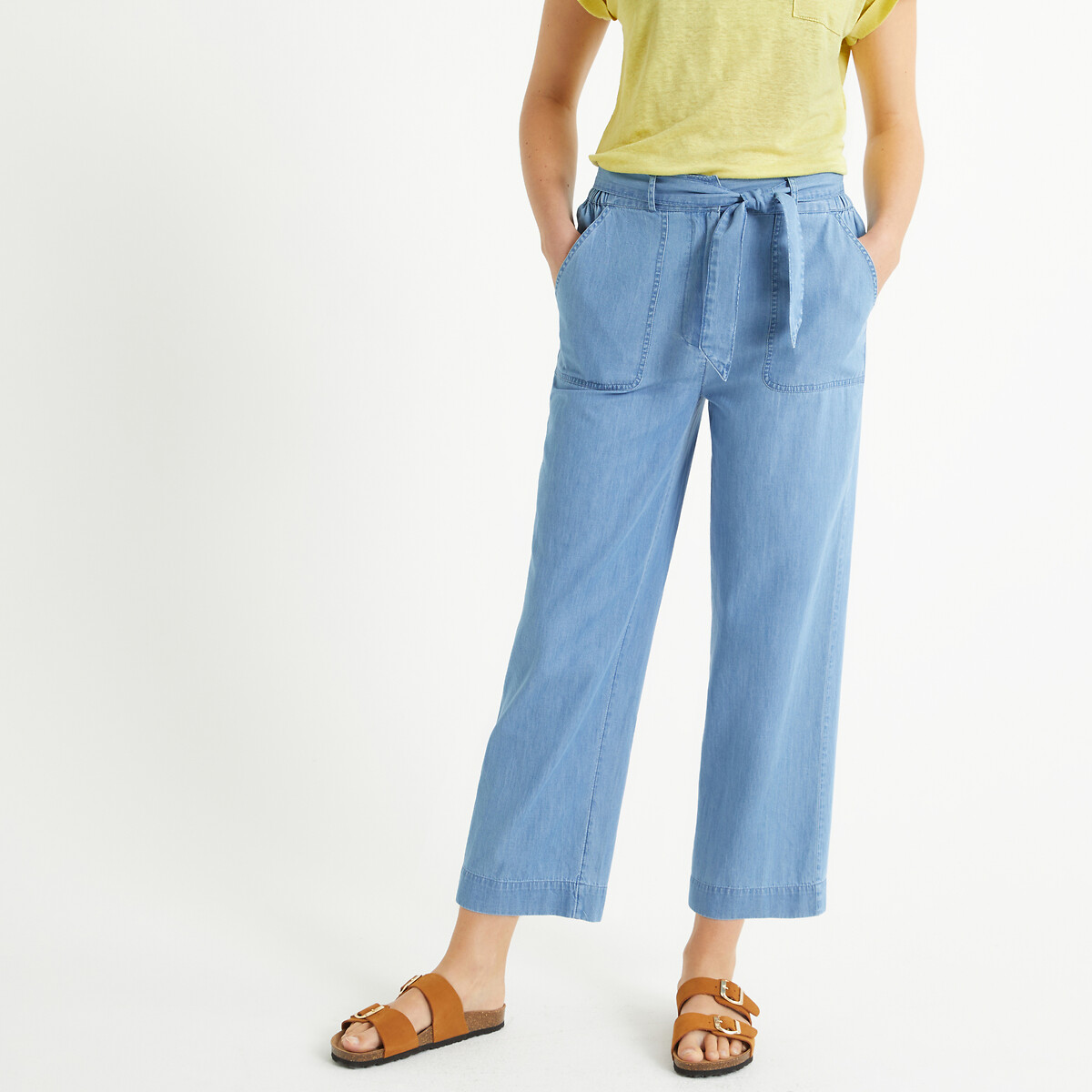 Image of Wide Leg Jeans in Lightweight Denim, Length 25"