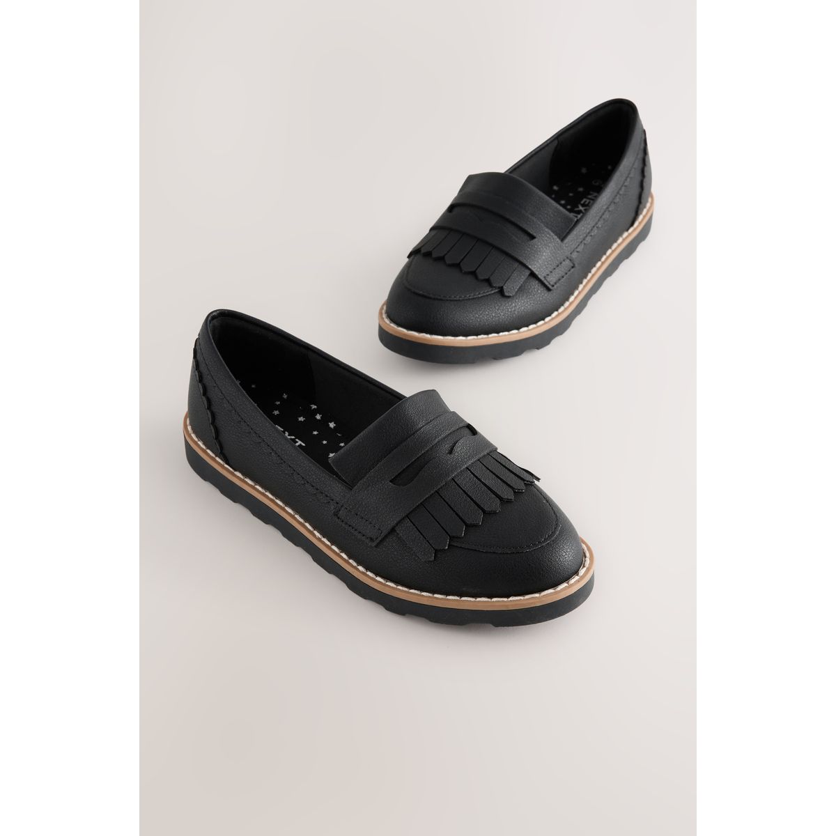 Mocassins pour l’école, NEXT