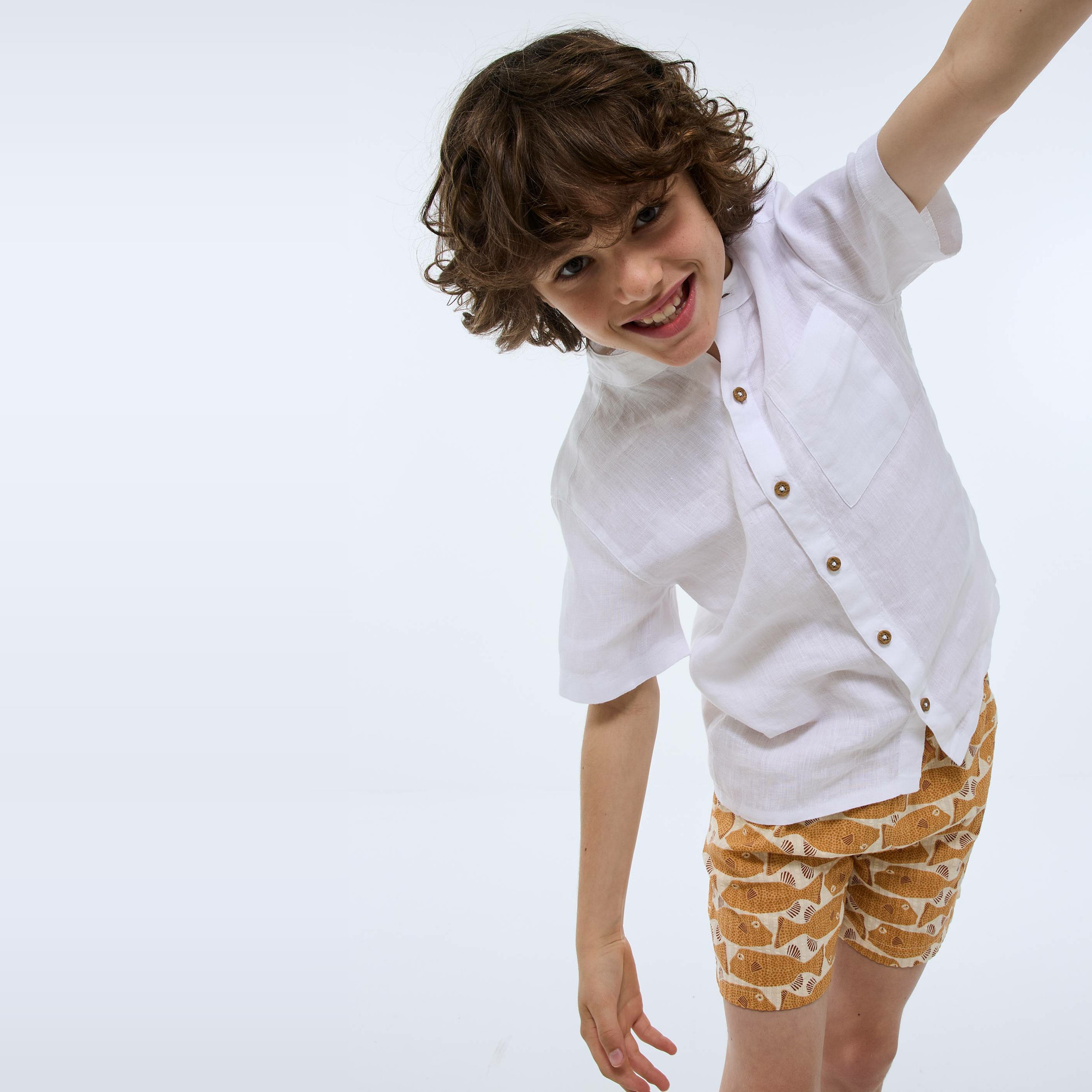Chemise col mao manches courtes unie en 100% lin, MONOPRIX