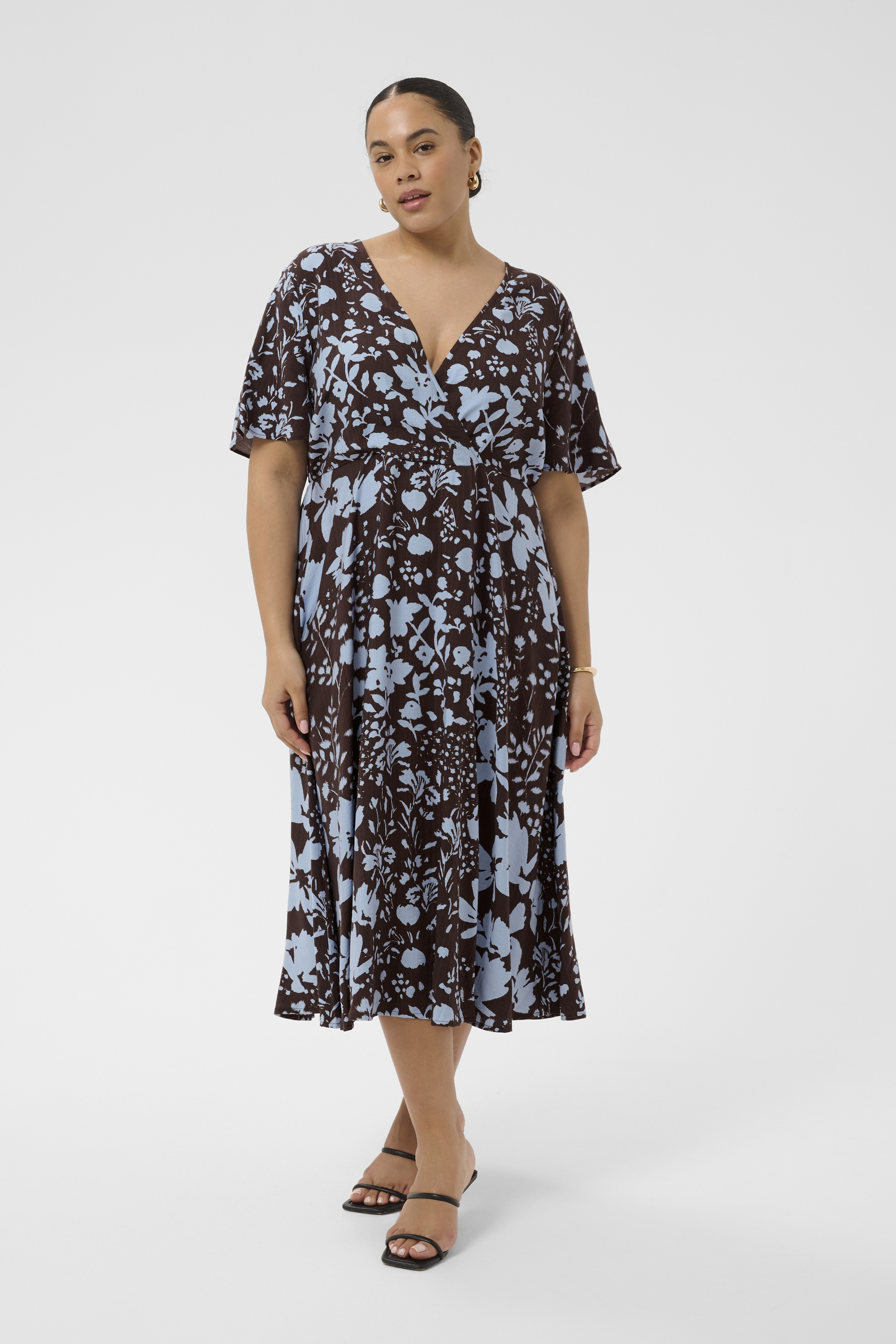 Robe, KAFFE CURVE