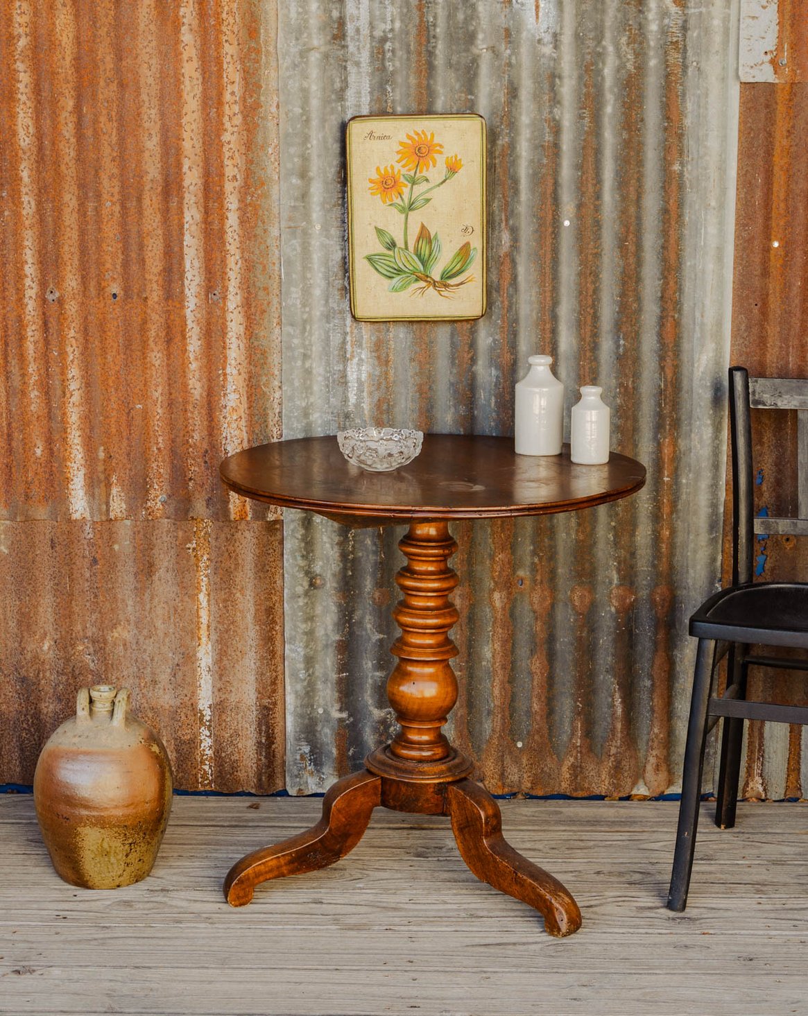 Table d'appoint en bois Francine N°1677 - Bon état, DEBONGOUT