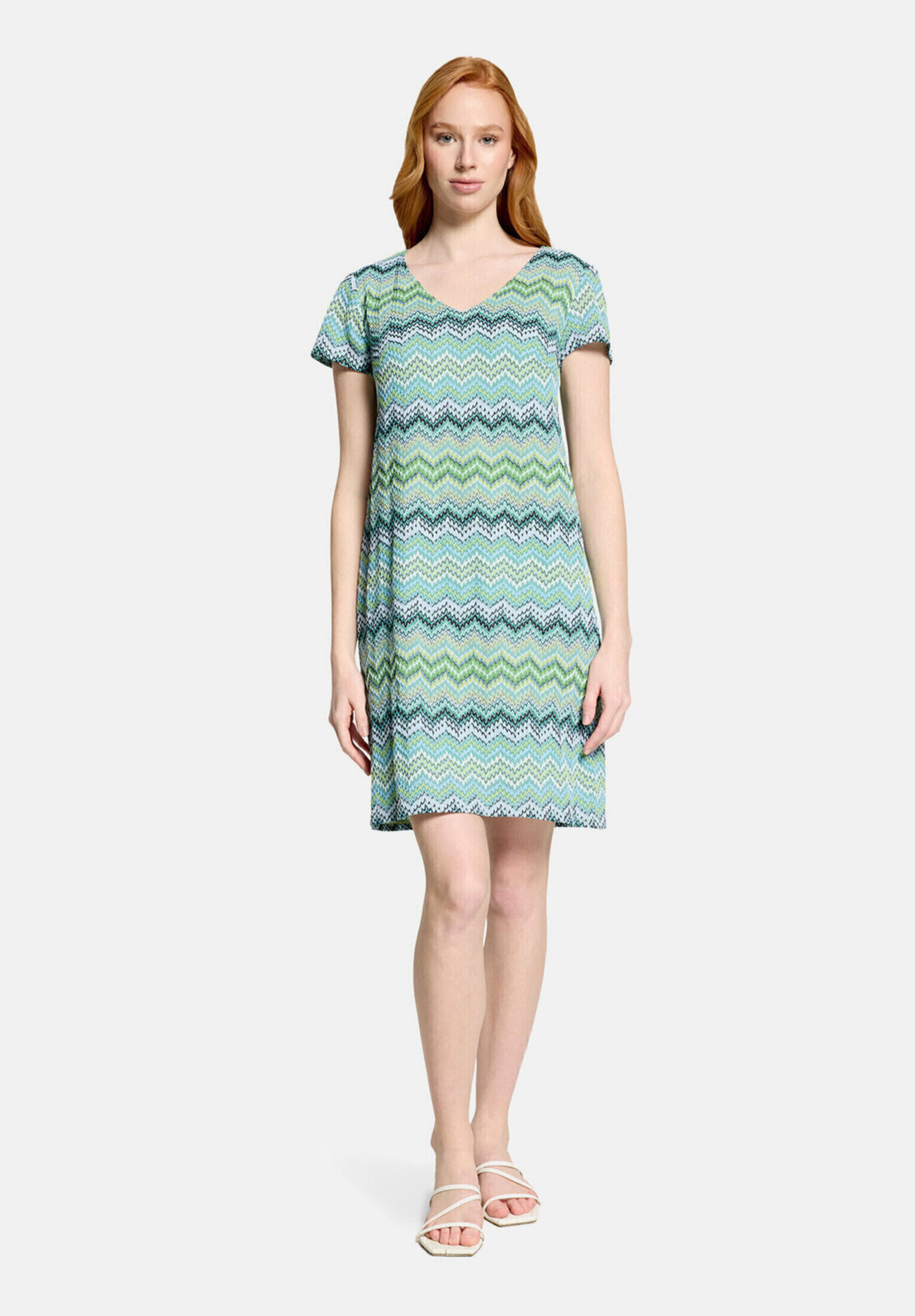 Robe d'été à encolure en v, BETTY BARCLAY