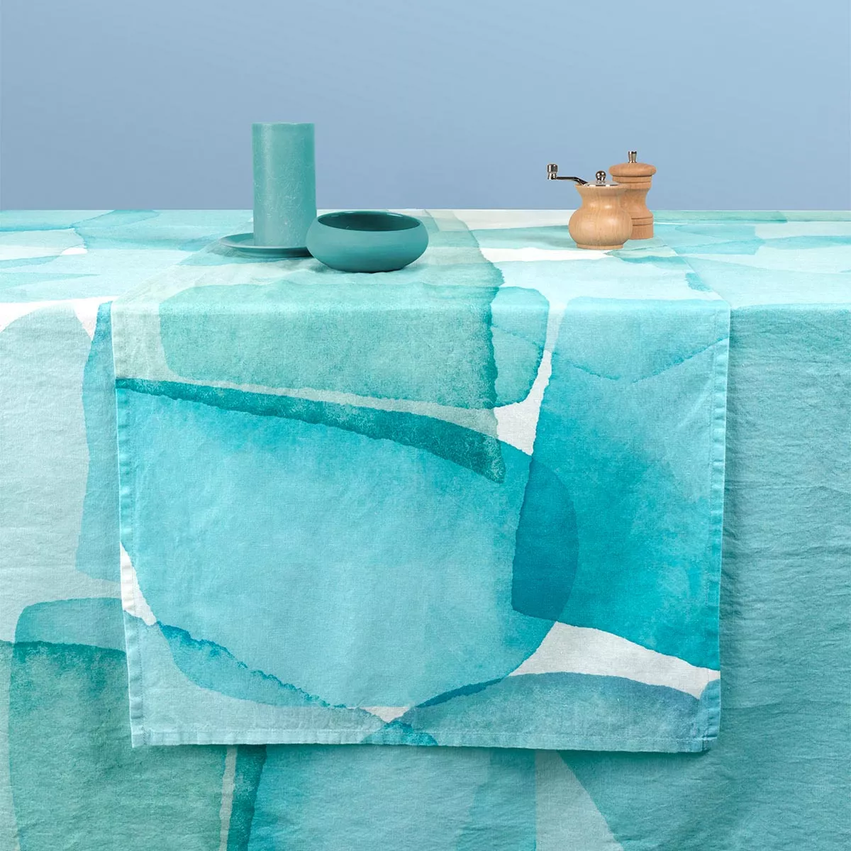 Chemin de table lin & coton lavé AQUA, GARNIER THIEBAUT