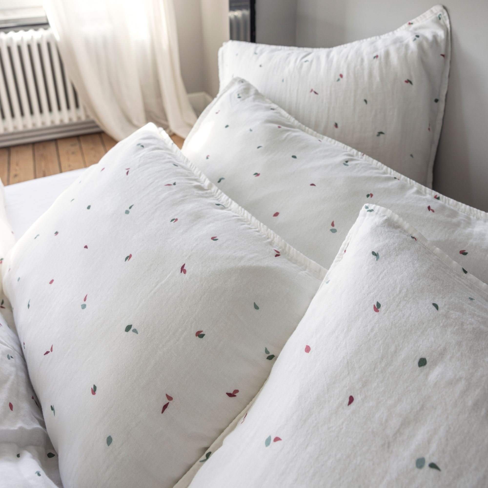 Taie d'oreiller en gaze de coton, MILLE ET UNE FEUILLES, BLANC CERISE