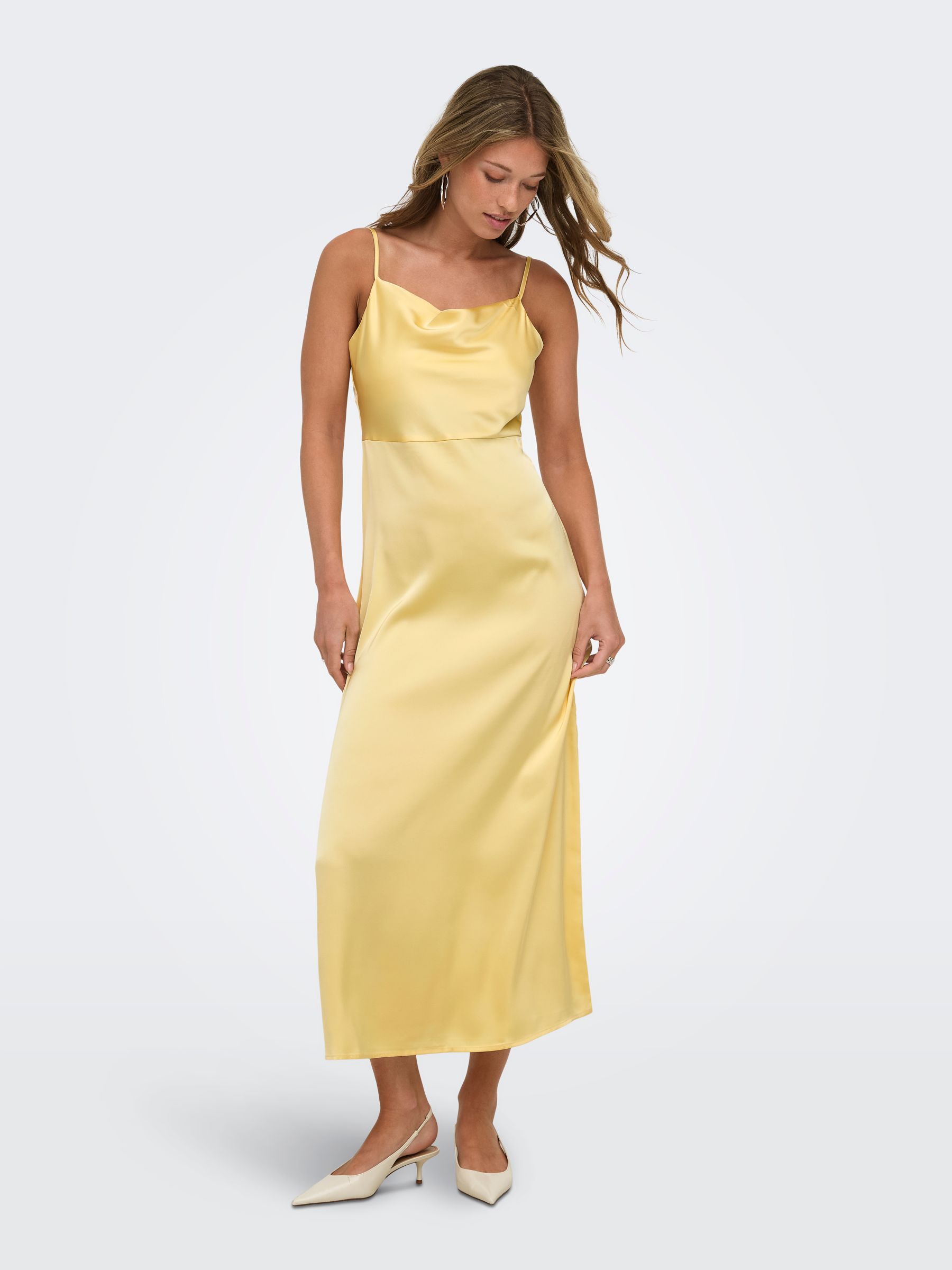 Robe, ONLY