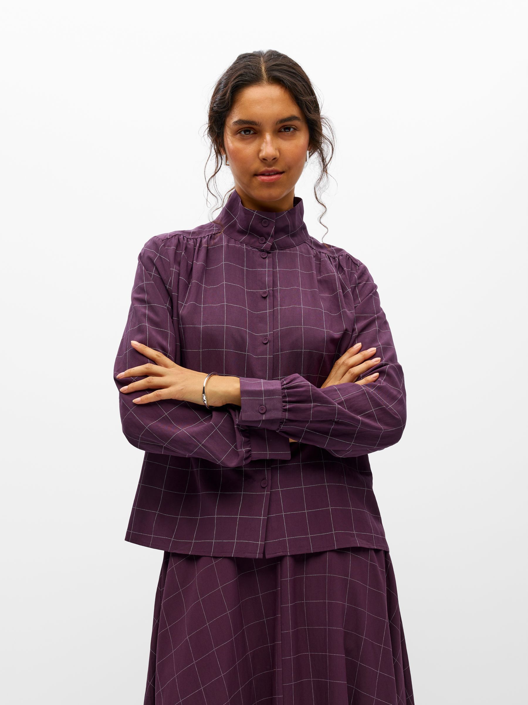 Chemise, OBJECT