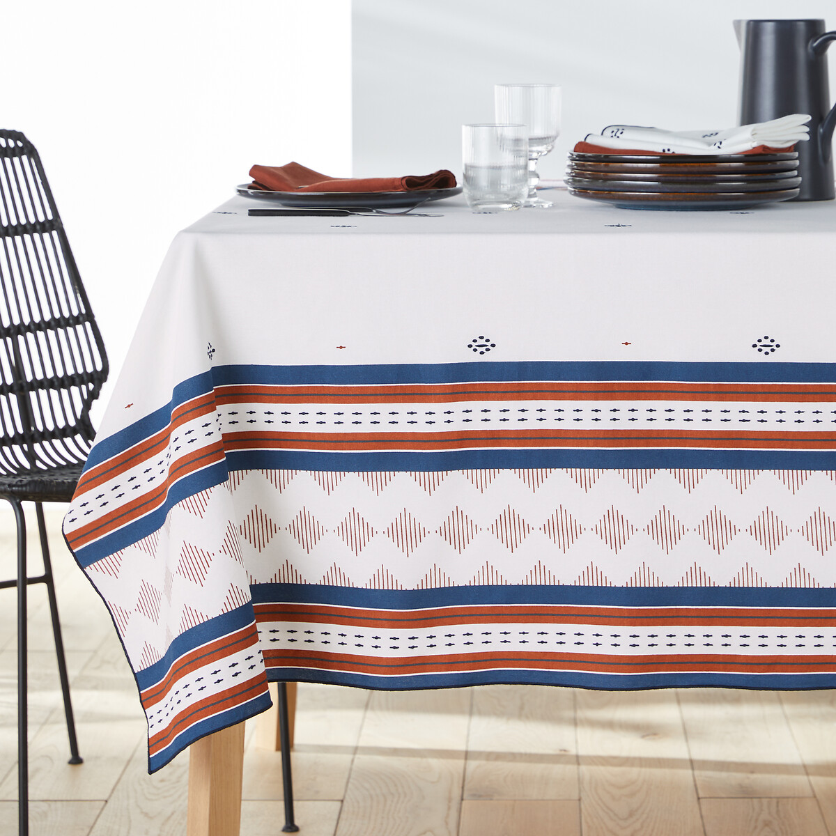 Maliau Patterned Embroidered 100% Cotton Tablecloth