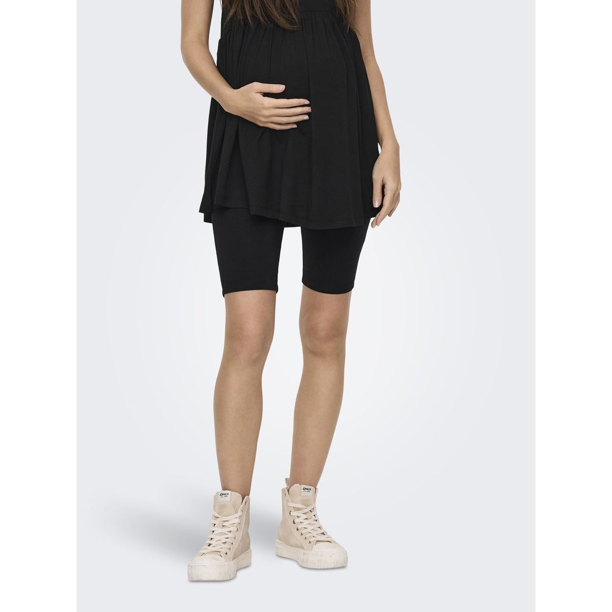Short new arrivals moulant noir