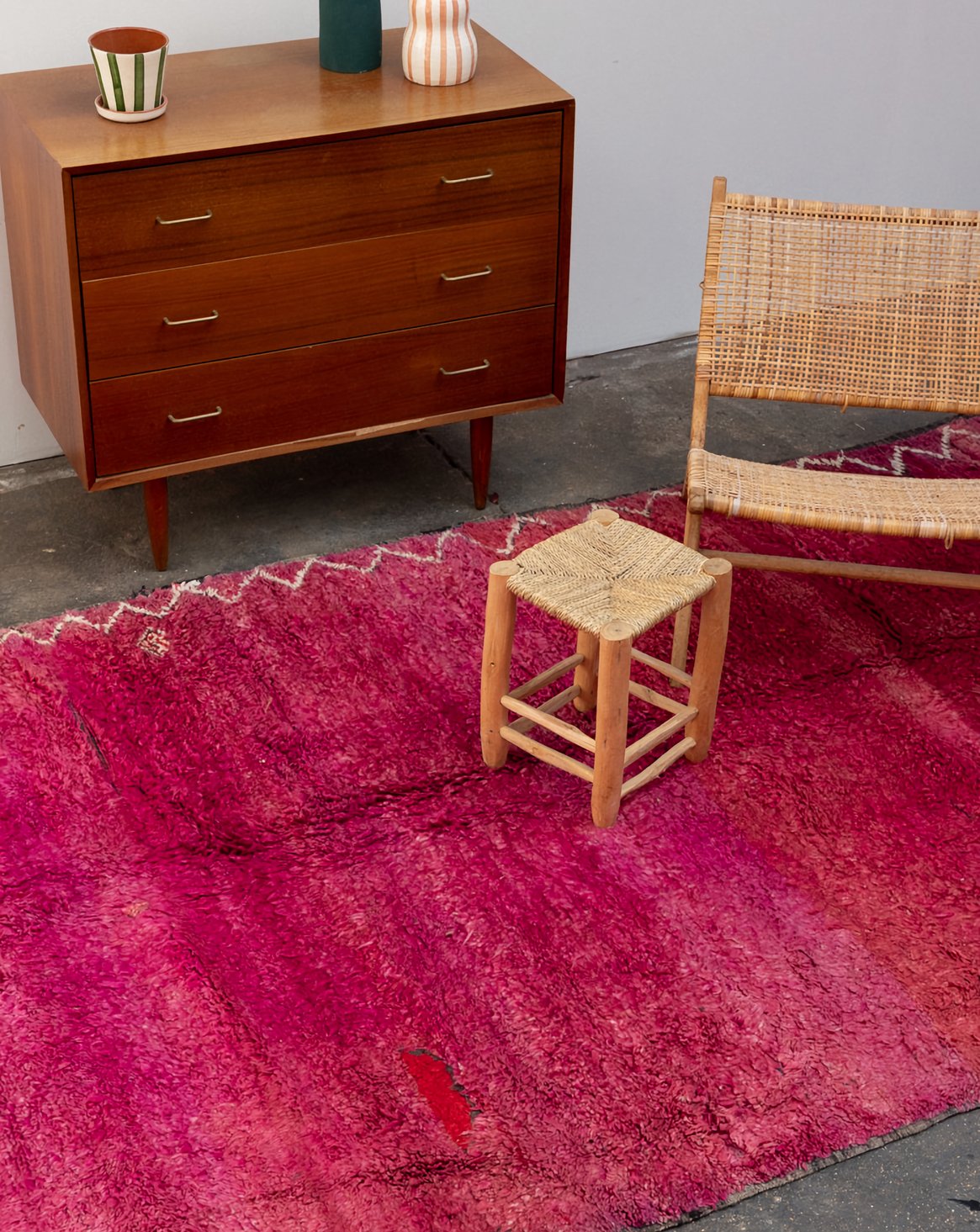Très grand tapis rose en laine Olivier N°42 - Bon état, DEBONGOUT