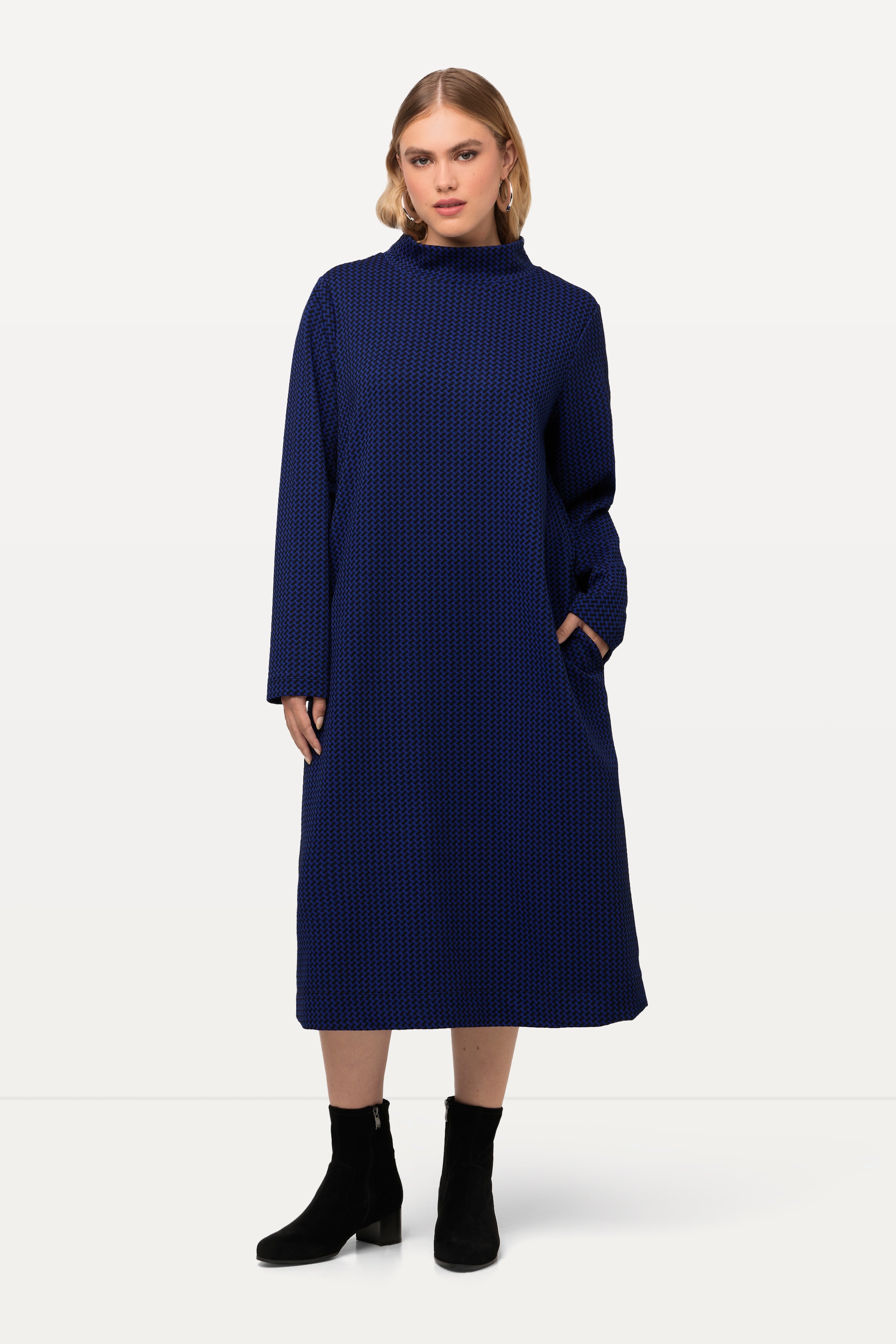 Robe en molleton texturé à col montant et, ULLA POPKEN