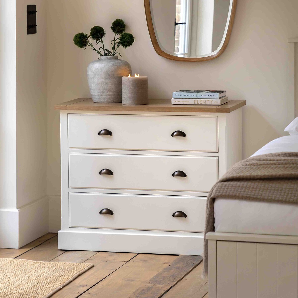 Ende 3-Drawer Chest, ÉDITÉ