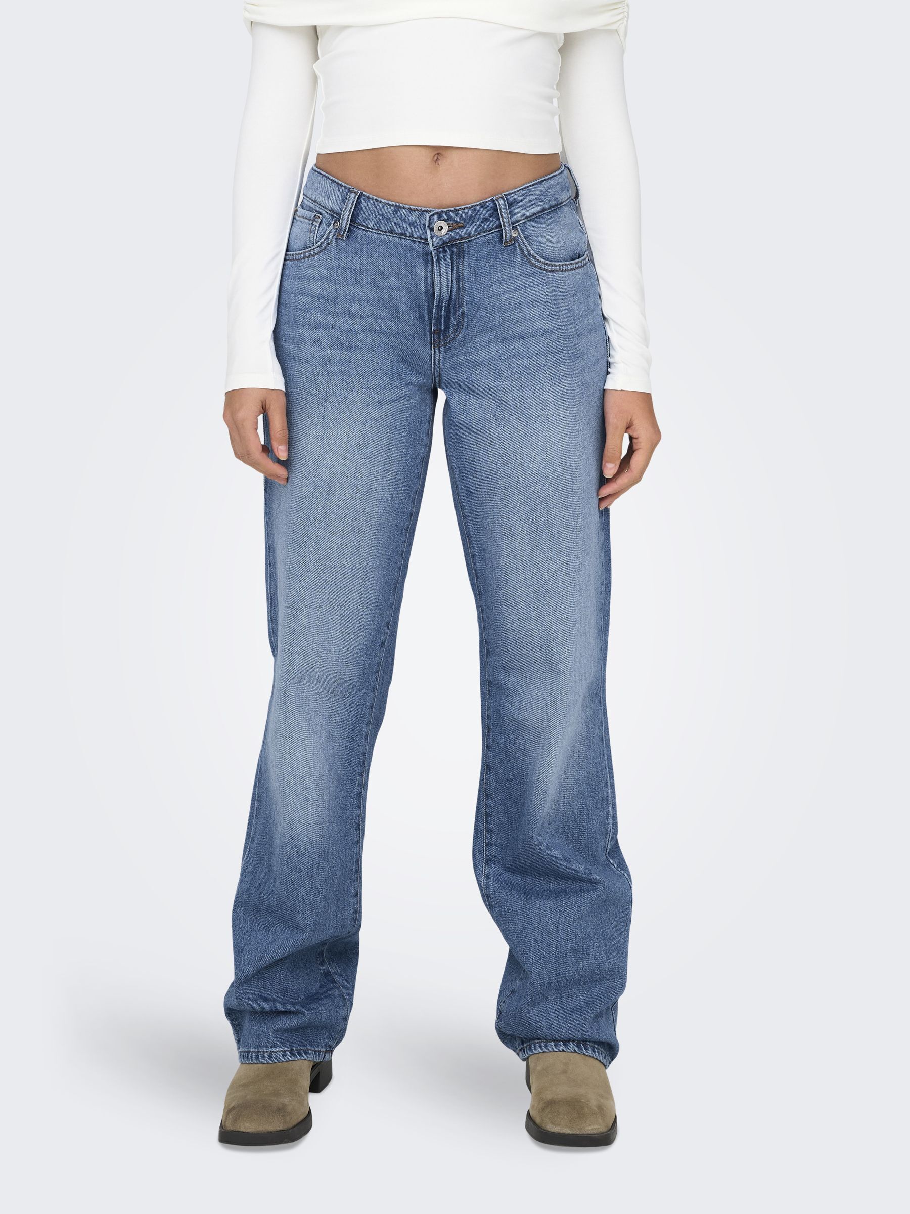 ONLY Petite ONLENYA MOM - Jean Mom - light blue denim/denim bleu gris ONLY Petite ONLENYA MOM - Jean Mom - light blue denim/denim bleu gris