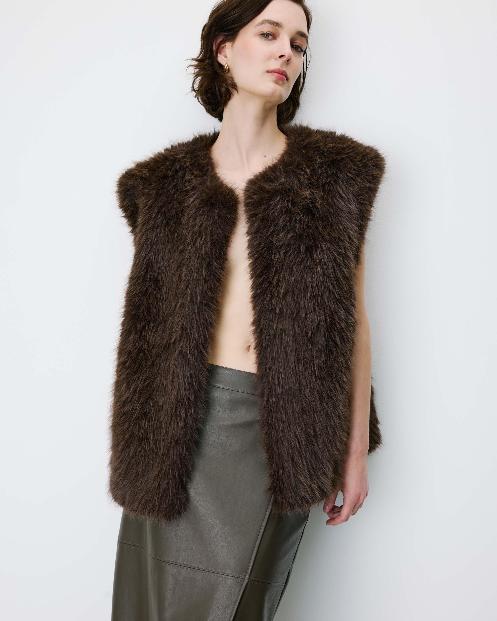 Veste droite sans manches en Imitation fourrure chocolat Aelio, GRACE & MILA