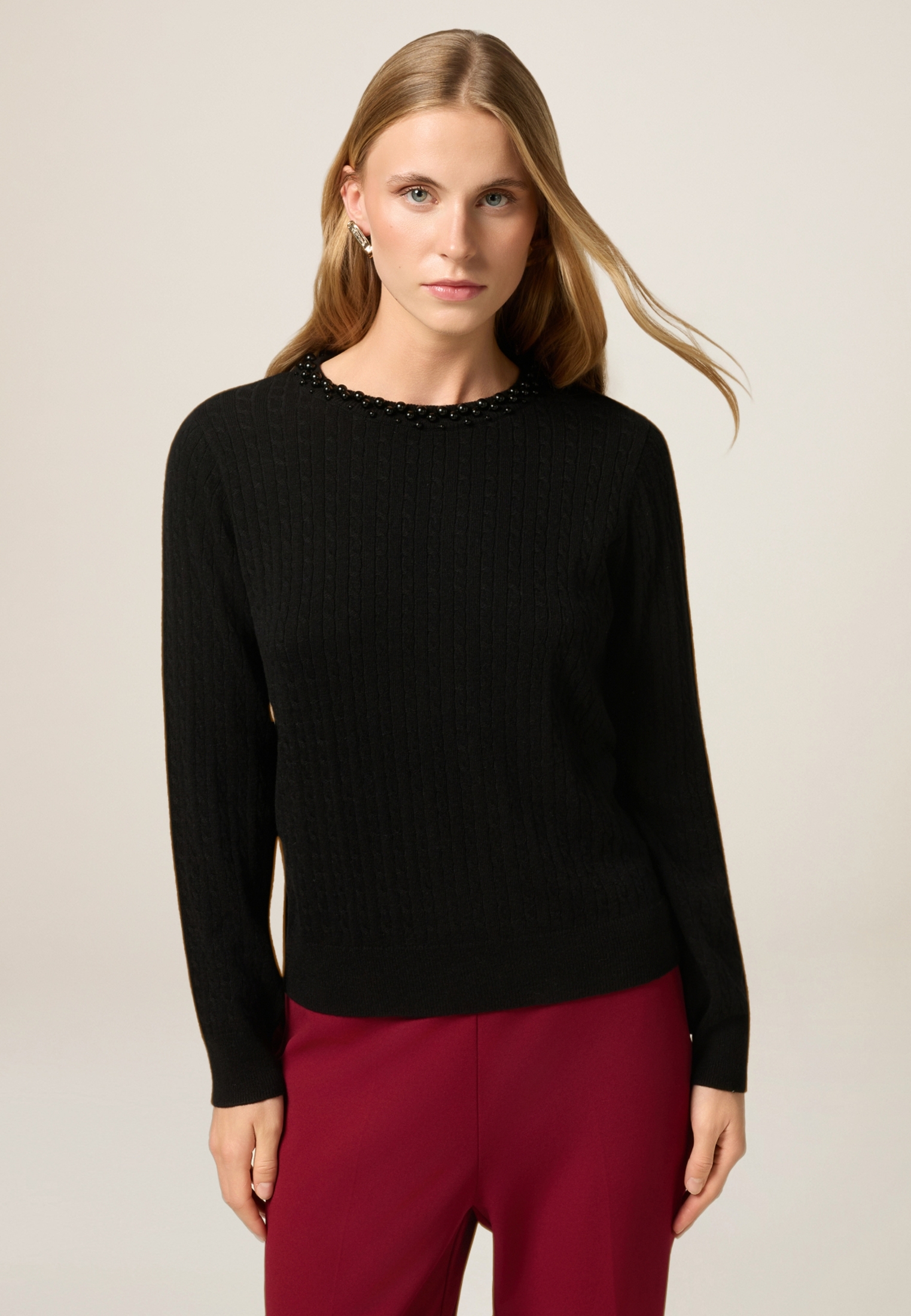 Pull à col rond avec applications, OLTRE