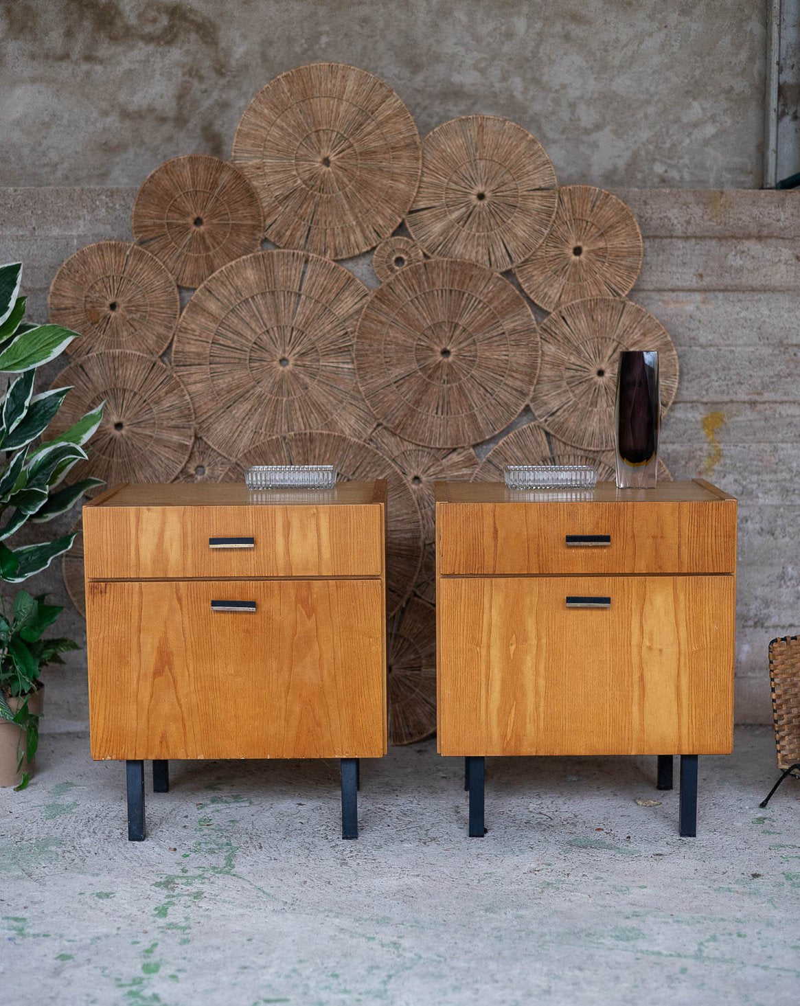 Paire de tables de chevet contemporaine Maïa N°1605 - Bon état, DEBONGOUT
