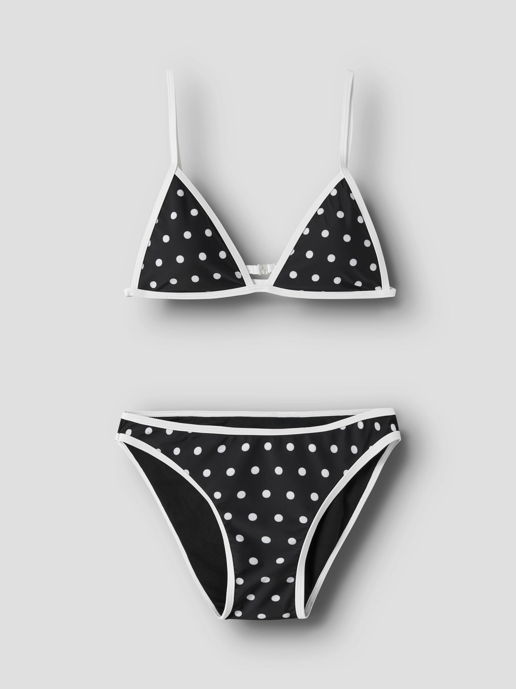Bikini Triangle, NAME IT