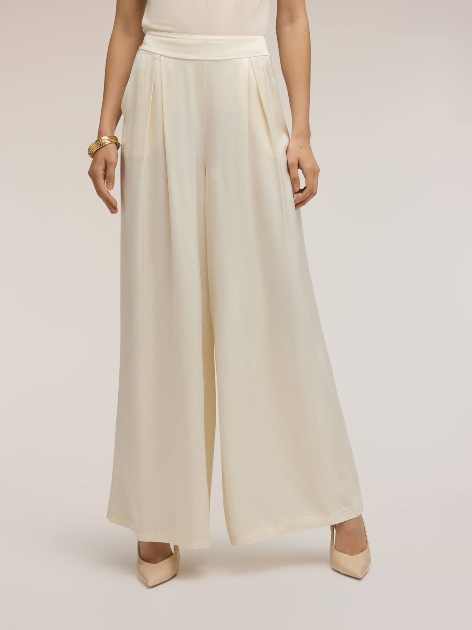 Pantalon palazzo, MOTIVI