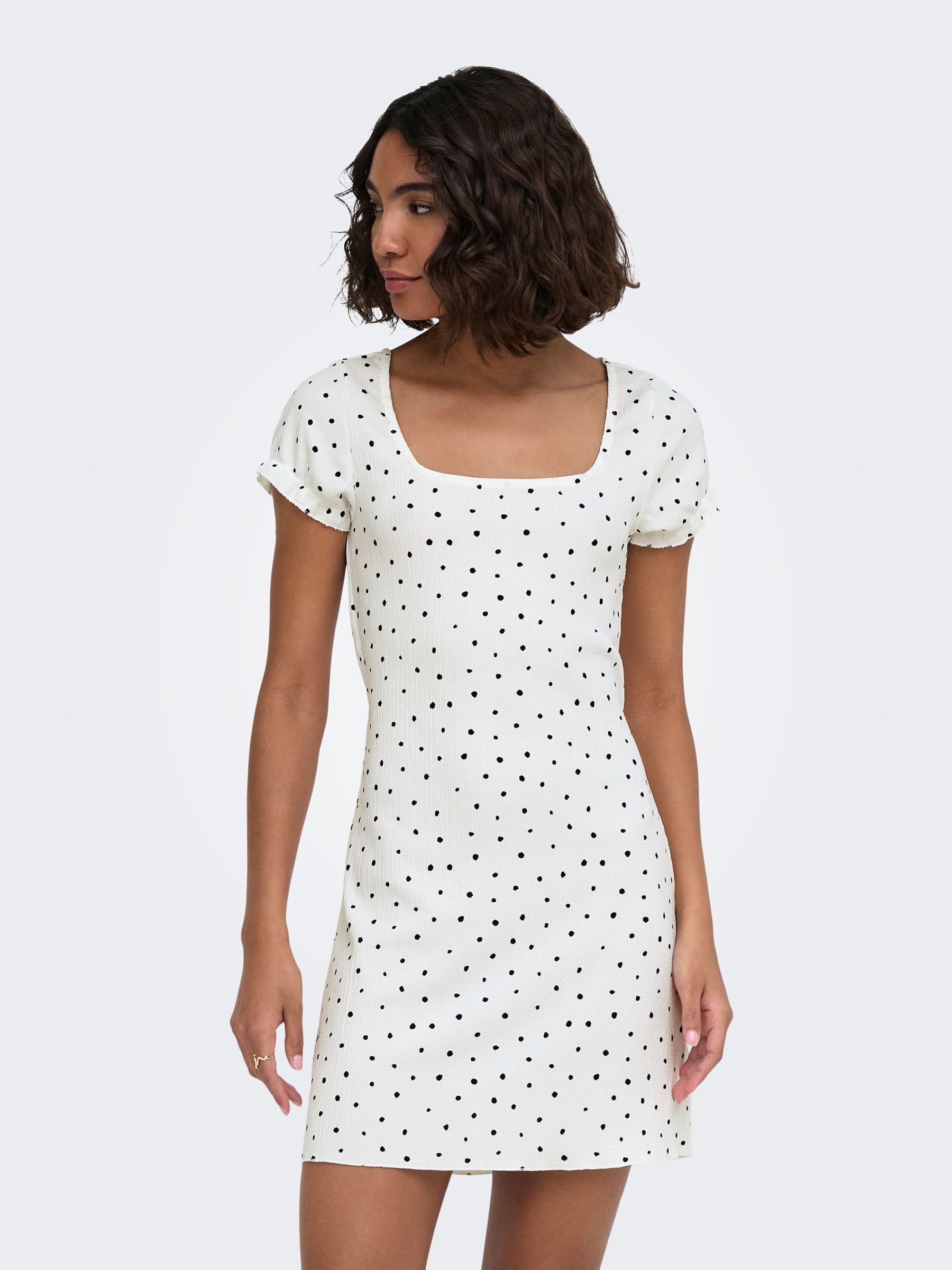 Robe, ONLY