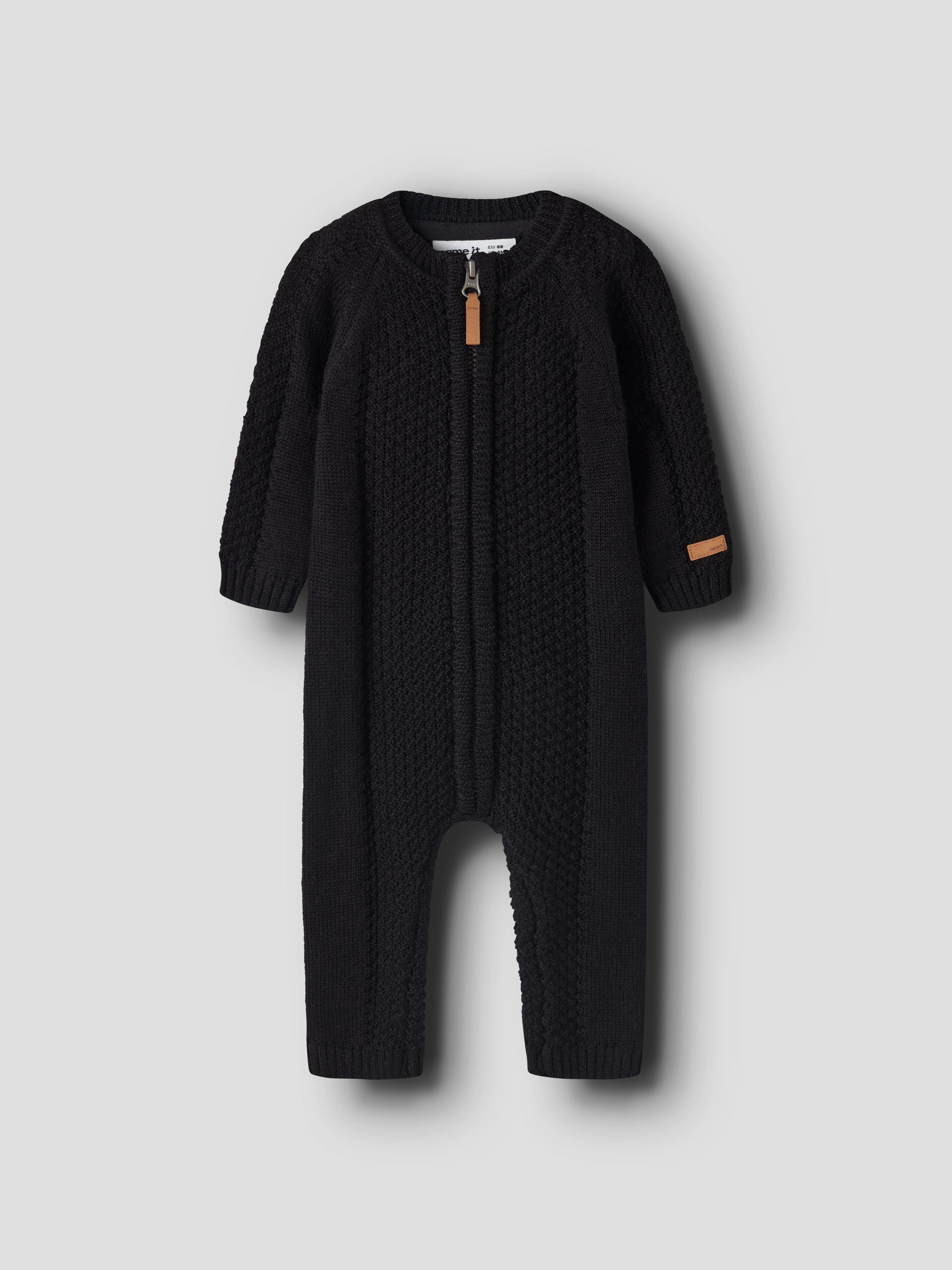 Pyjama Sans Pieds, NAME IT