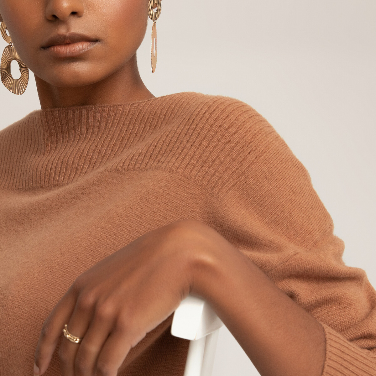 Cashmere Fine Knit Jumper with Boat Neck