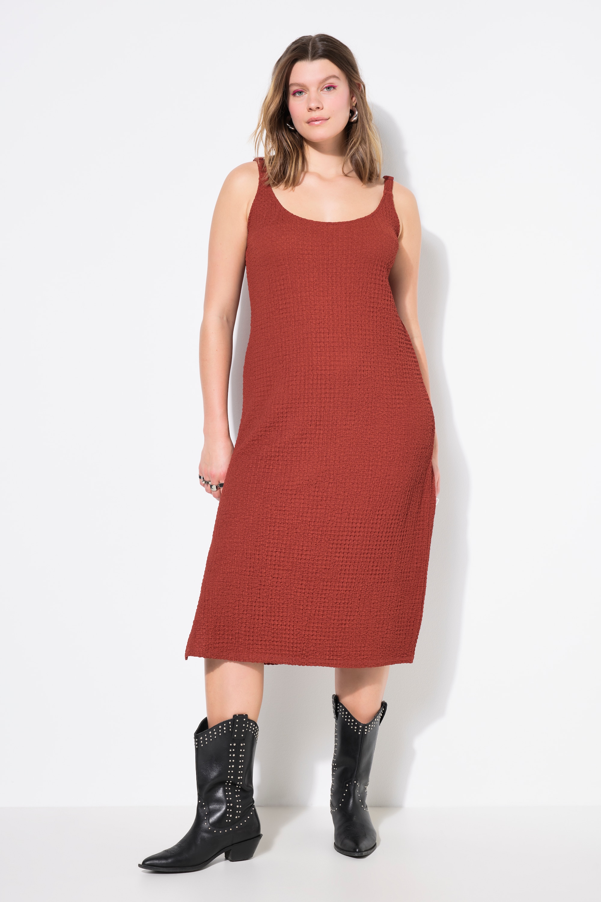 Robe midi en tissu gaufré, coupe Straight, STUDIO UNTOLD