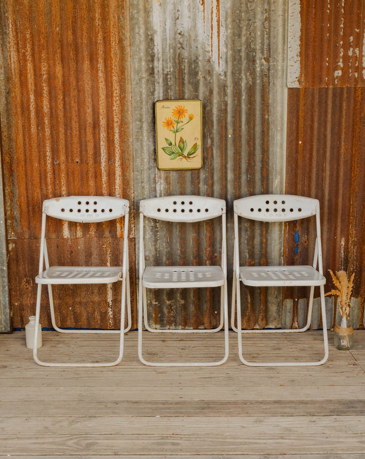 Lot de 3 chaises en métal blanc Alma N°2102 - Bon état, DEBONGOUT