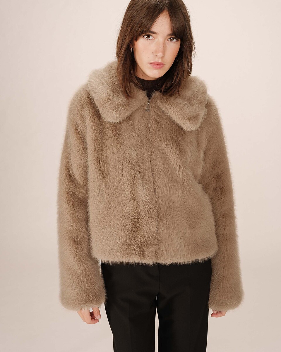 Manteau court en imitation fourrure SHONNA, GRACE & MILA