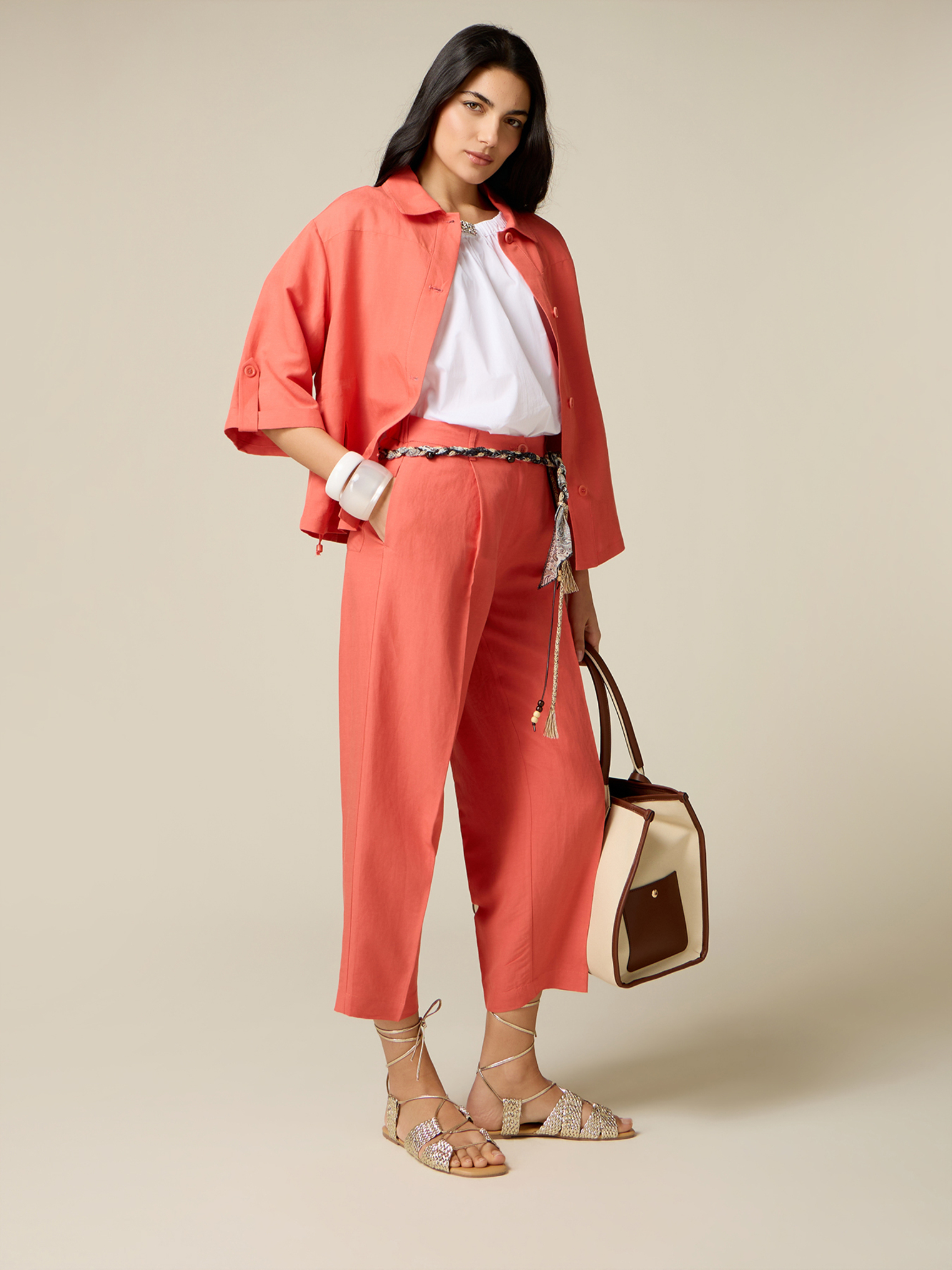 Pantalon cropped, OLTRE