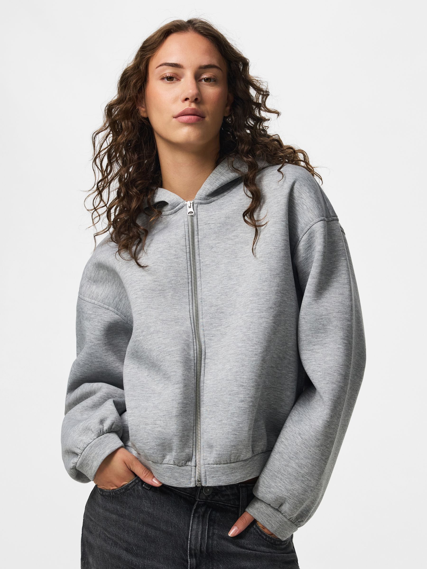 Sweat À Capuche, PIECES